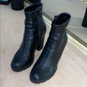 Steven madden leather lug heels